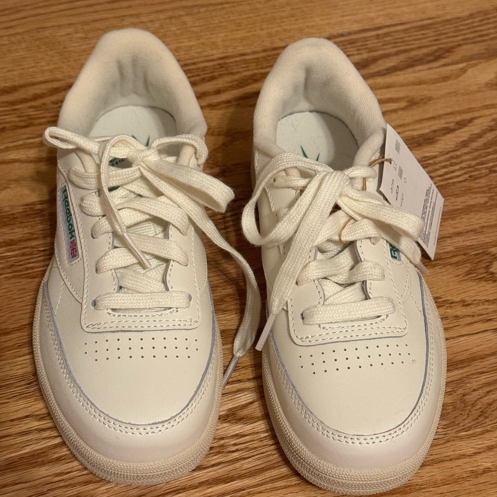 Reebok Club C Shoes - Little Kids Sneakers- Never Worn - Picture 5 of 7